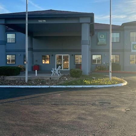 Quality Inn & Suites I-10 Near Fiesta Texas San Antonio Esterno foto