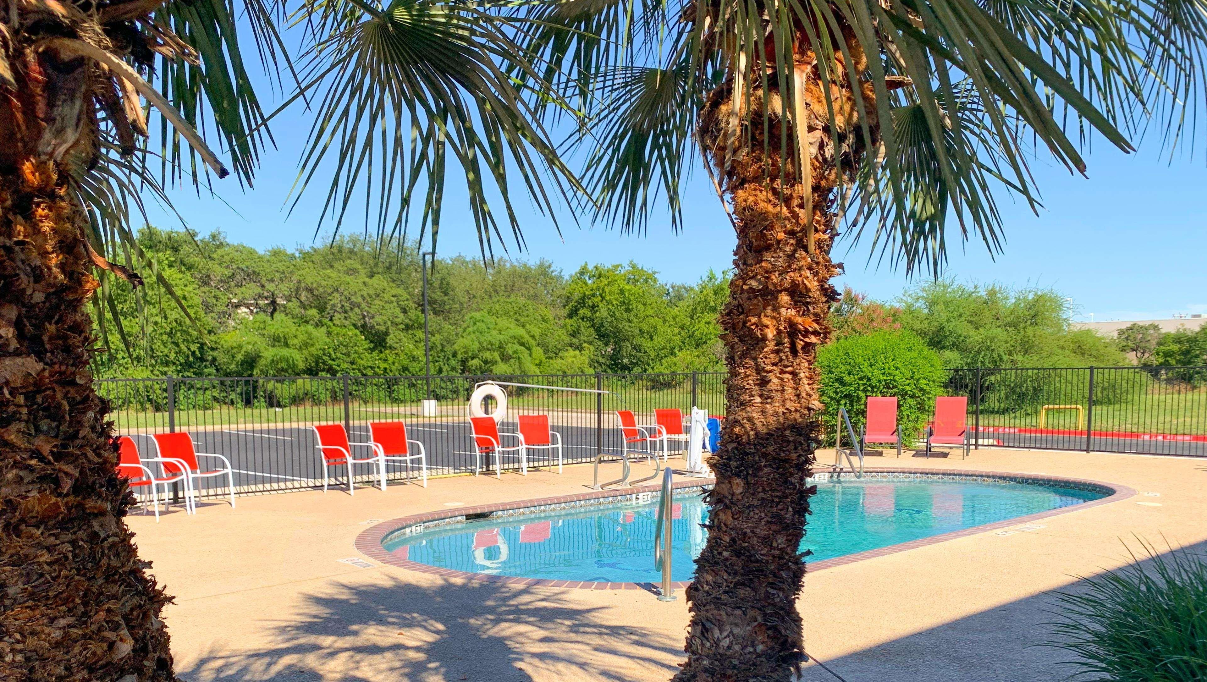 Quality Inn & Suites I-10 Near Fiesta Texas San Antonio Esterno foto