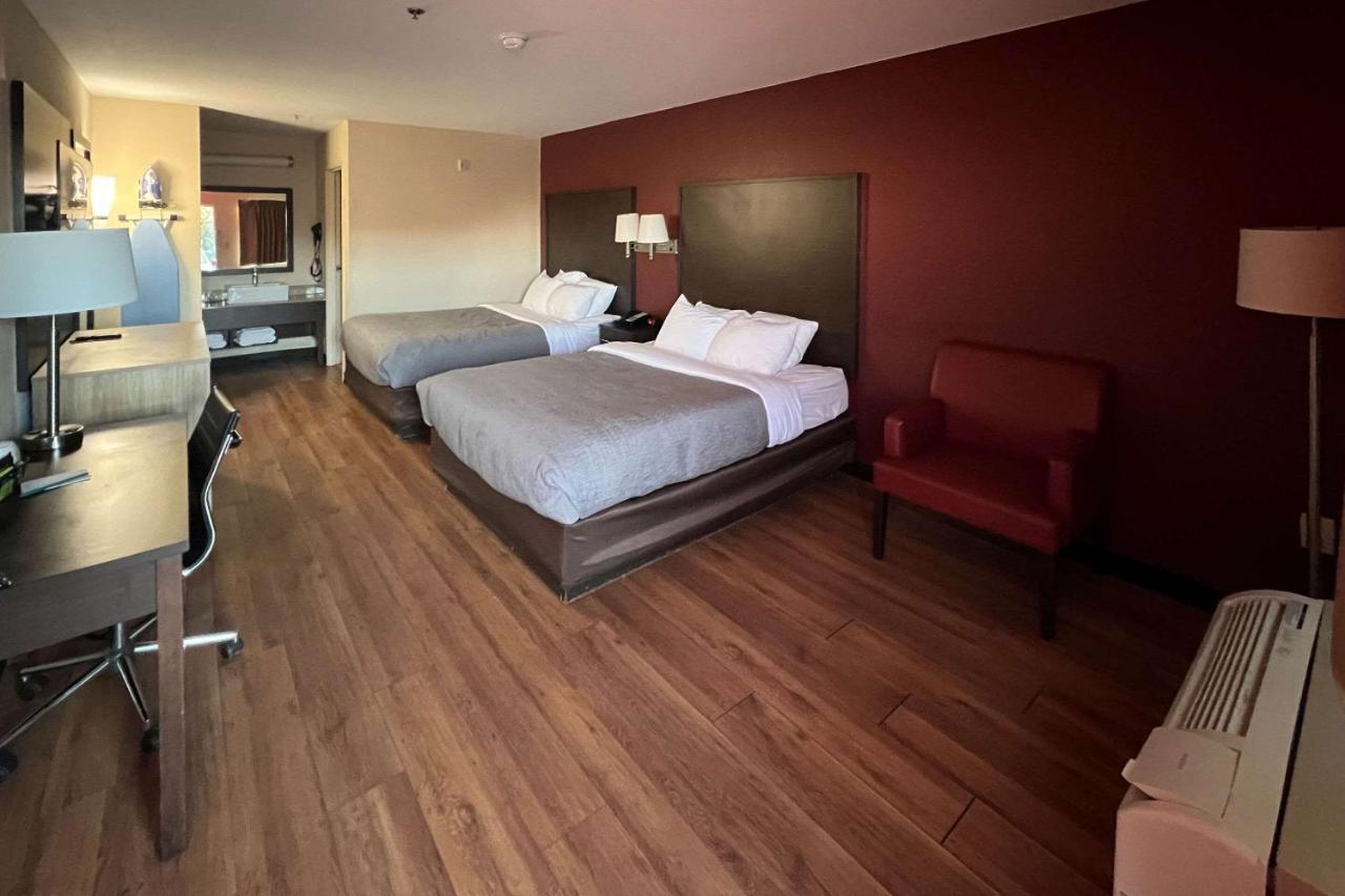 Quality Inn & Suites I-10 Near Fiesta Texas San Antonio Esterno foto