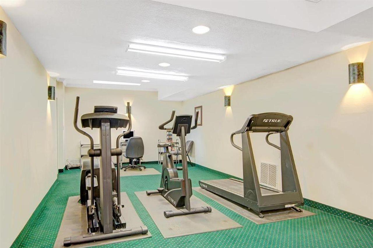 Quality Inn & Suites I-10 Near Fiesta Texas San Antonio Esterno foto